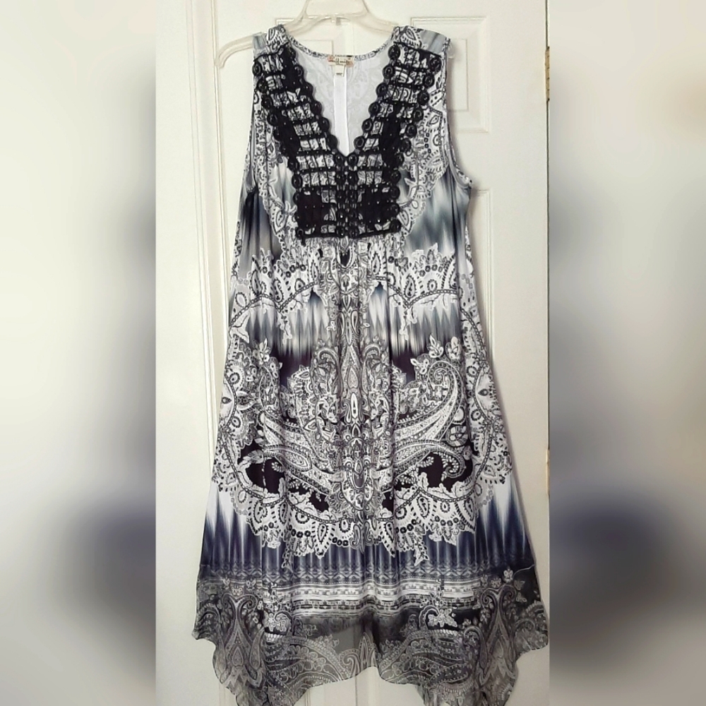 Sleevless Dress Size L By World Unity.